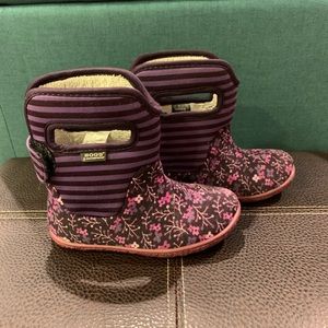 BOGS toddler waterproof insulated boots SIZE 9 GUC